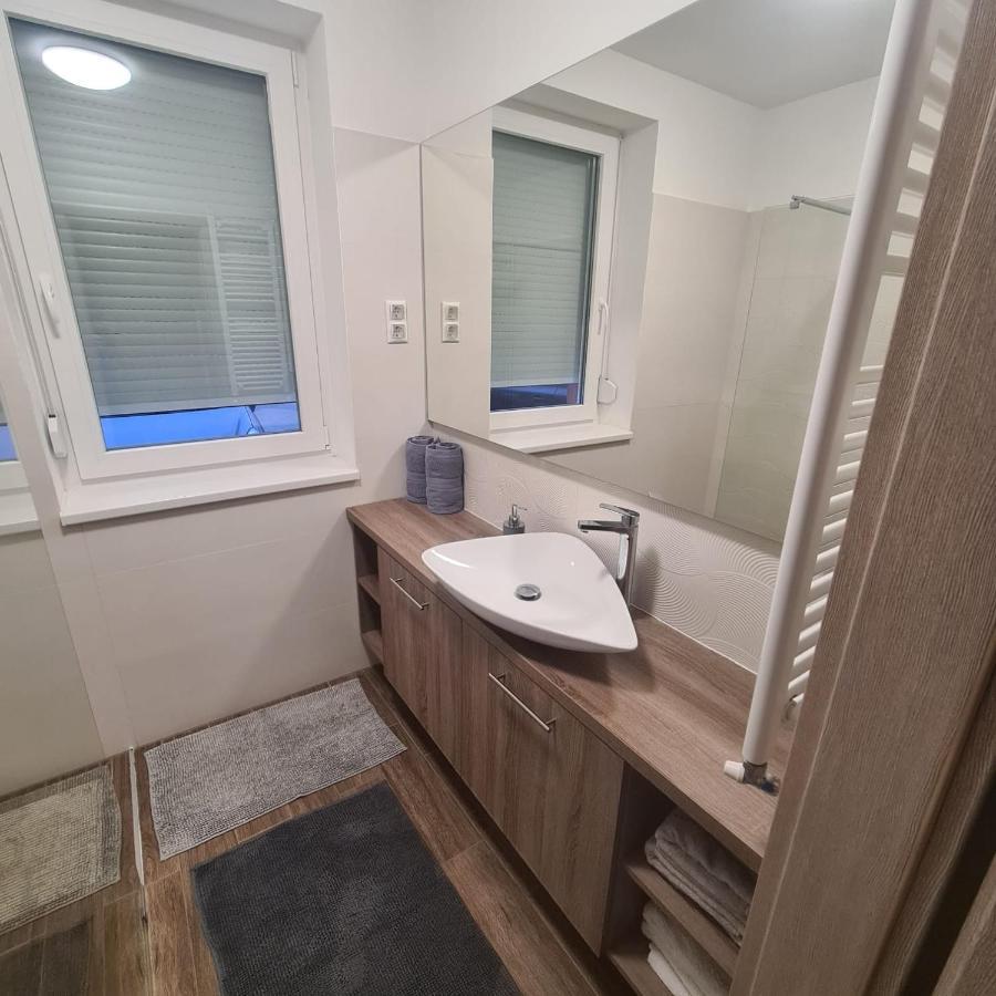 Verebes Apartman Yanıkkale Dış mekan fotoğraf