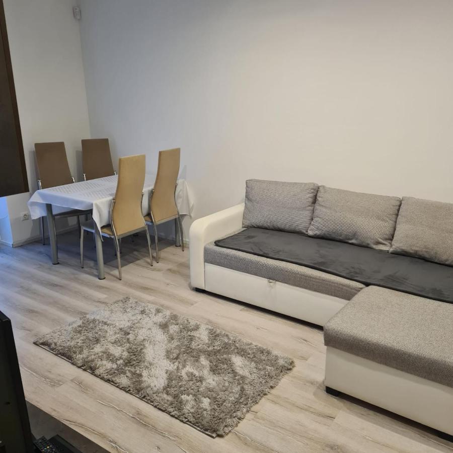 Verebes Apartman Yanıkkale Dış mekan fotoğraf
